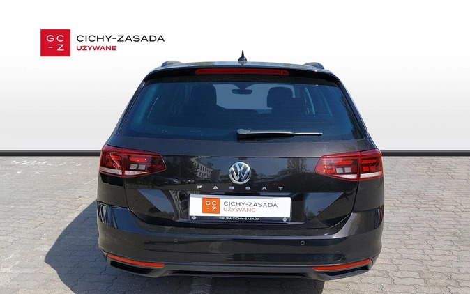 Volkswagen Passat cena 99900 przebieg: 111000, rok produkcji 2019 z Krzanowice małe 407